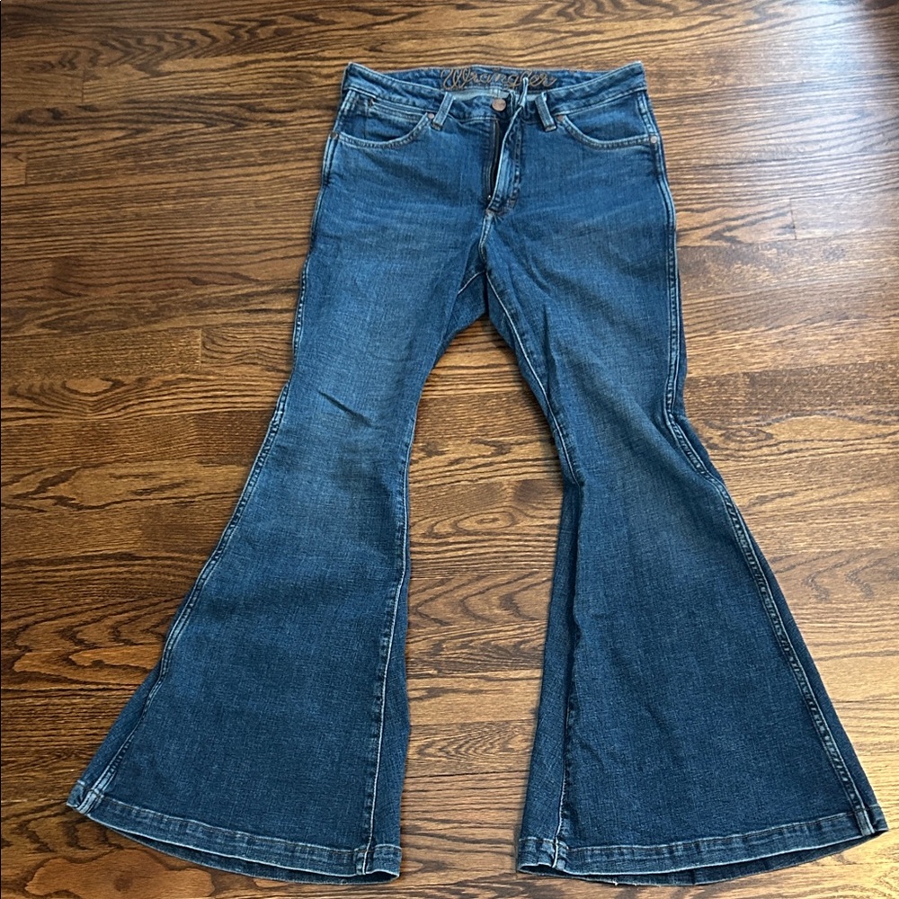 Wrangler Women's Dark Blue Bell Bottom Jeans